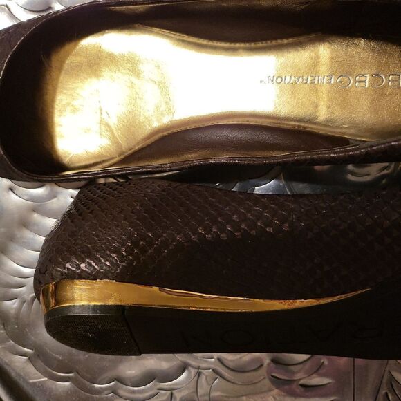 Bcbgeneration,size 9,brown/purple in color,trimmed in gold, slight imperfections - Picture 8 of 8